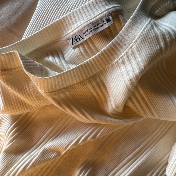 Zara Cream Ribbed Knit Top - Picture 2 of 2